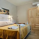 Zio Cici Oda ve Kahvaltı 3*